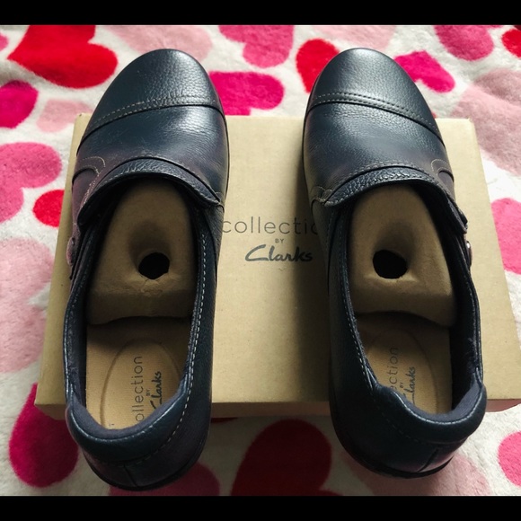 BRAND NEW Clarks Women's Collection Cora Poppy Shoe - Picture 3 of 11